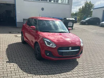 Car image 3