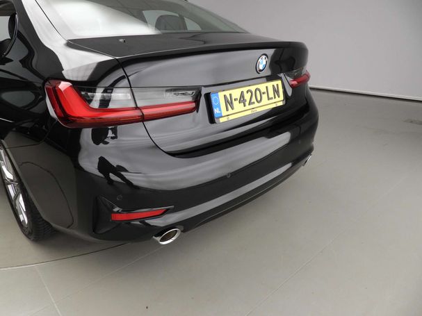 BMW 318i 115 kW image number 26