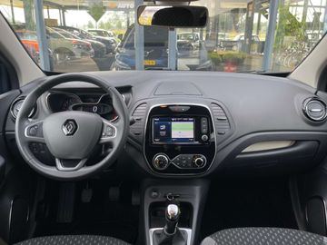 Car image 26