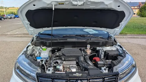 Car image 25