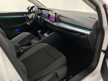 Car image 37