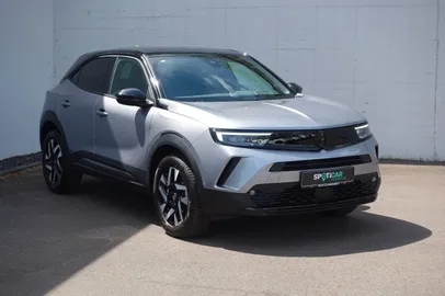 Car image 3