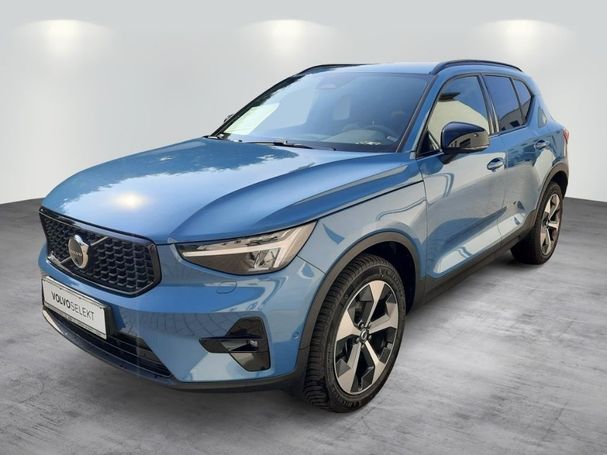 Volvo XC40 B3 Plus Dark 120 kW image number 1