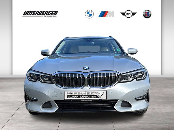 BMW 330d Touring xDrive Luxury Line 195 kW image number 2