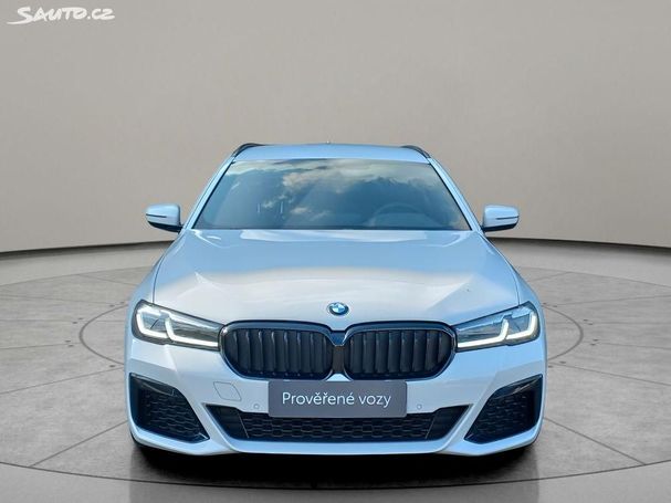 BMW 530d Touring xDrive 210 kW image number 2