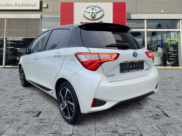 Toyota Yaris 1.5 Hybrid 74 kW image number 3