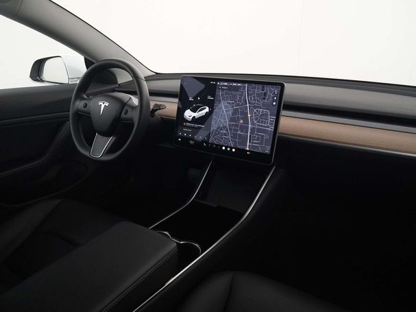 Tesla Model 3 60 Plus 175 kW image number 3