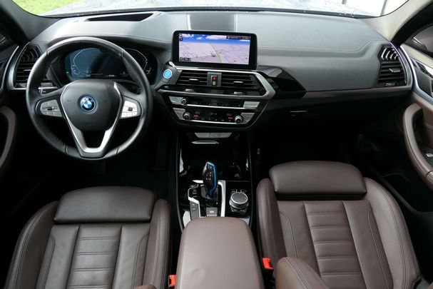 BMW iX3 Impressive 210 kW image number 6