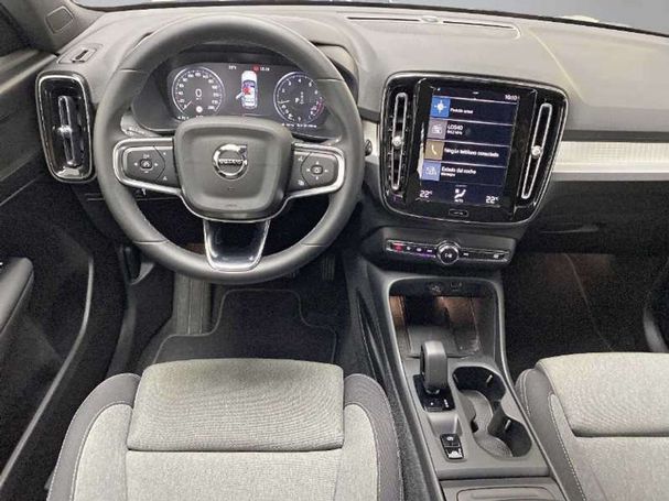 Volvo XC40 T2 Core 95 kW image number 12