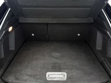 Car image 35
