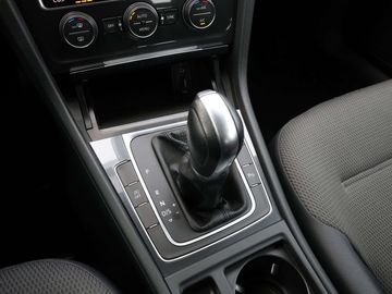 Car image 33