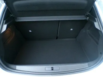 Car image 36
