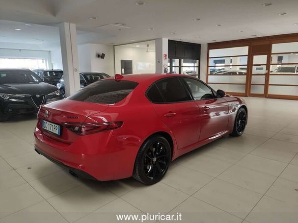 Alfa Romeo Giulia 2.2 AT8 140 kW image number 7