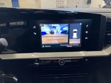 Car image 21