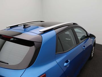 Car image 30