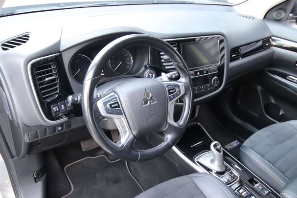 Mitsubishi Outlander 176 kW image number 21