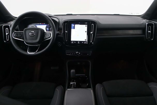 Volvo XC40 Recharge T4 Plus Dark 155 kW image number 17