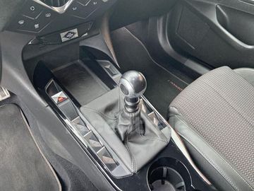 Car image 21