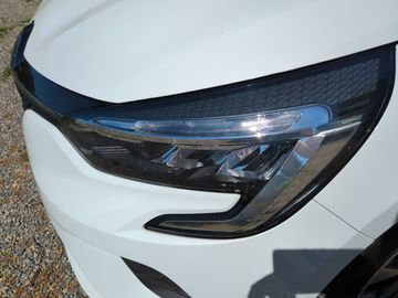 Car image 24