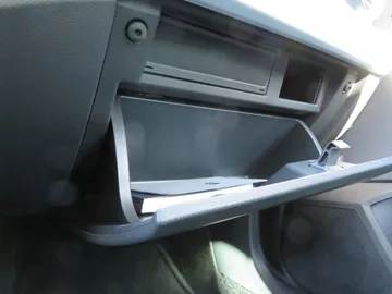 Car image 42
