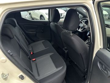 Car image 16