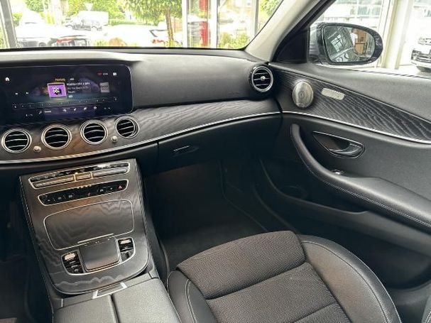 Mercedes-Benz E 400 d T 243 kW image number 12