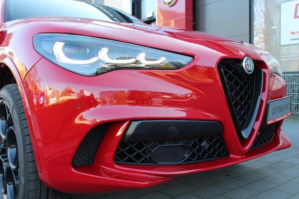 Alfa Romeo Stelvio Quadrifoglio 2.9 V6 Q4 382 kW image number 9