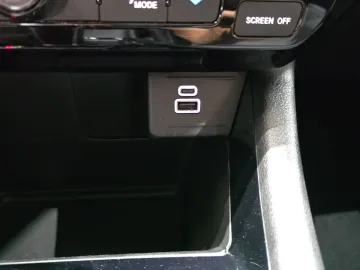 Car image 31