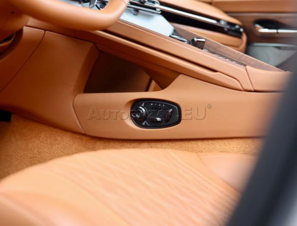 Aston Martin DB12 Volante 4.0 V8 500 kW image number 33