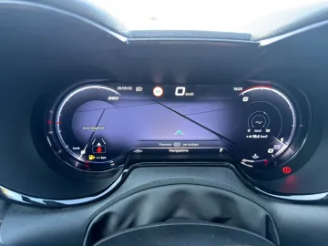 Car image 28