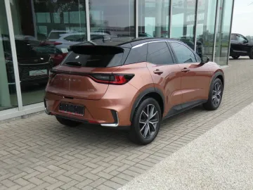 Car image 34