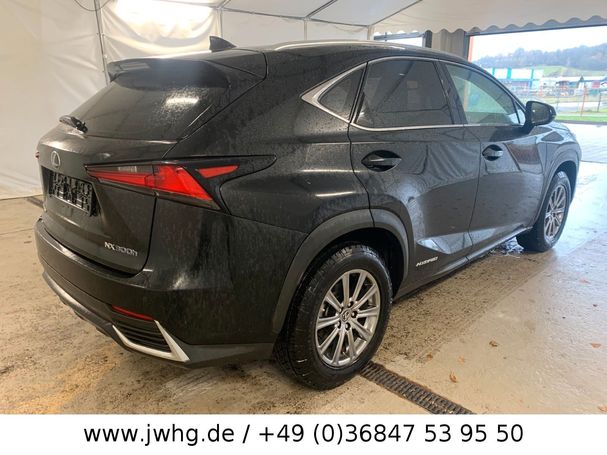 Lexus NX 300 H 145 kW image number 3