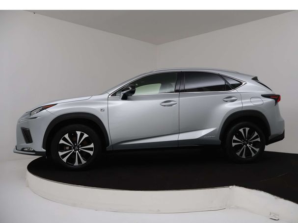 Lexus NX 300 h AWD 145 kW image number 3