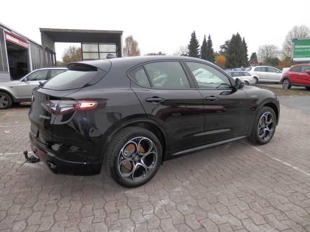 Alfa Romeo Stelvio Q4 206 kW image number 3