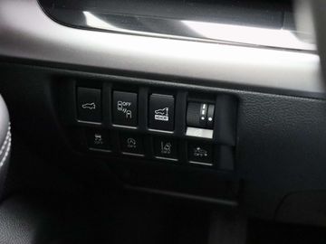 Car image 36