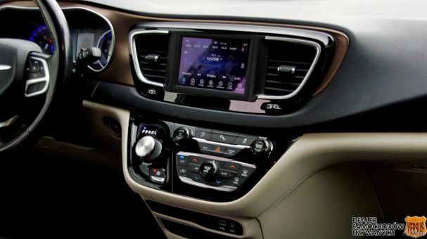 Chrysler Pacifica 210 kW image number 21