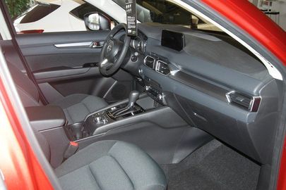 Car image 9