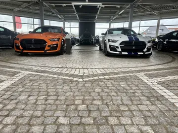 Car image 49