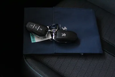 Car image 34