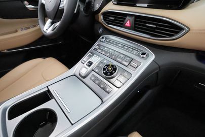 Car image 23