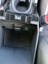 Car image 35