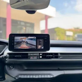 Car image 15