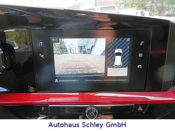 Car image 30