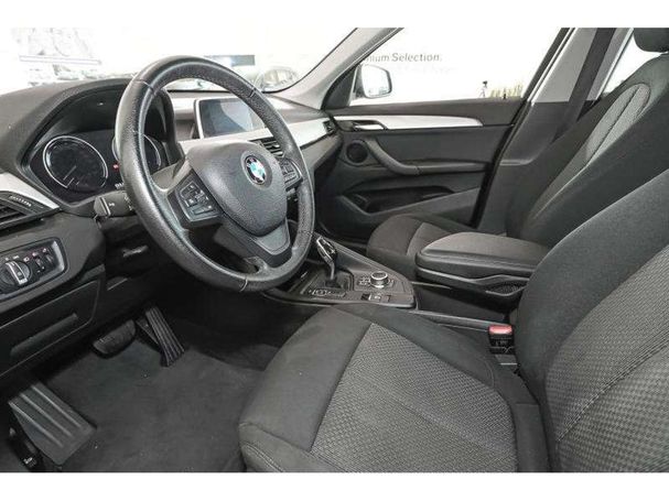 BMW X1 sDrive18i Advantage 100 kW image number 4