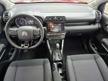 Car image 16