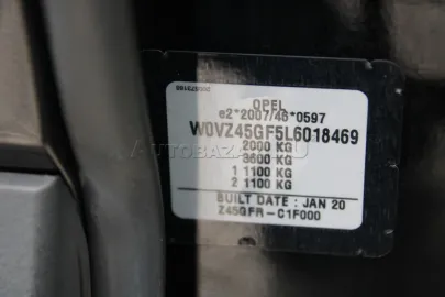 Car image 38