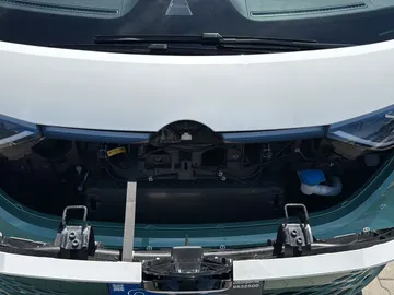 Car image 29