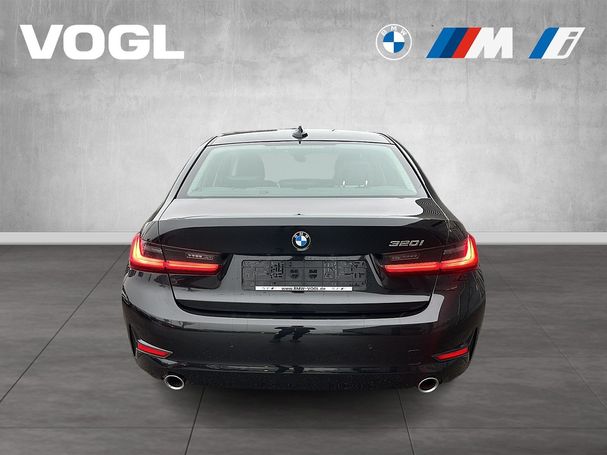 BMW 320i 135 kW image number 6