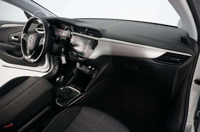 Car image 24