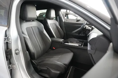 Car image 48